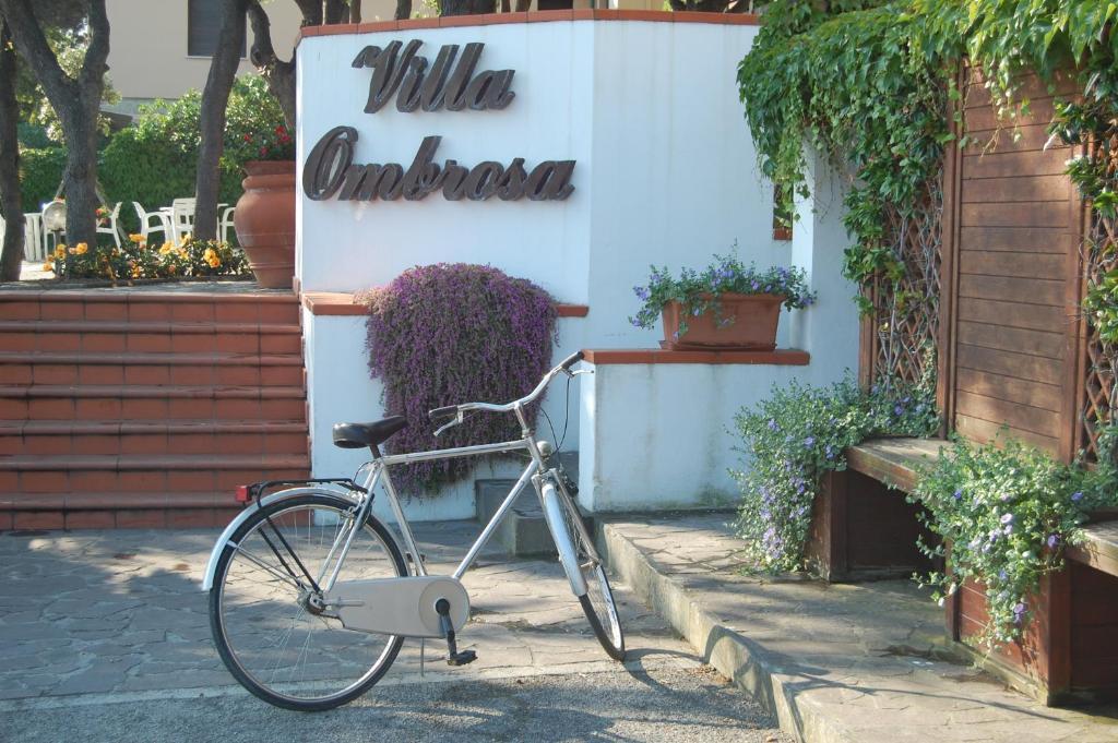 Hotel Villa Ombrosa Portoferraio Exterior photo